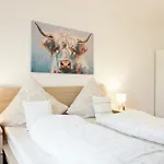 Gemuetliches 1 Schlafzimmer Mit Balkon & Privatem Stellplatz Fuer Bis Zu 4 Personen Unmittelbar An Der Mosel Апартаменты