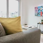 Gemuetliches 1 Schlafzimmer Mit Balkon & Privatem Stellplatz Fuer Bis Zu 4 Personen Unmittelbar An Der Mosel شقة كوبلنس