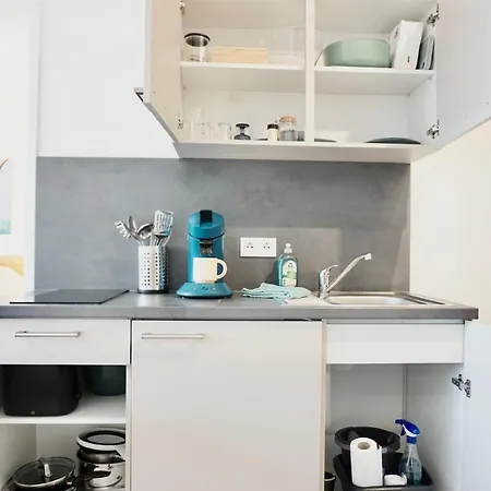 Gemuetliches 1 Schlafzimmer Mit Balkon & Privatem Stellplatz Fuer Bis Zu 4 Personen Unmittelbar An Der Mosel * Koblenz