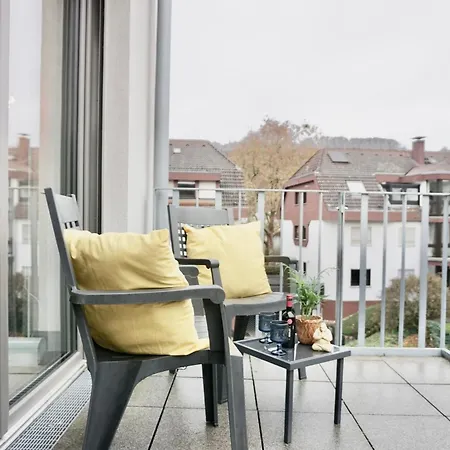 Gemuetliches 1 Schlafzimmer Mit Balkon & Privatem Stellplatz Fuer Bis Zu 4 Personen Unmittelbar An Der Mosel * 科布倫茨