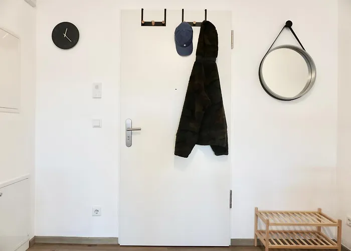 Apartment Gemütliches 1 Schlafzimmer Mit Balkon&privatem Stellplatz Für Bis Zu 4 Personen Unmittelbar An Der Mosel Koblenz (Rhineland-Palatinate)