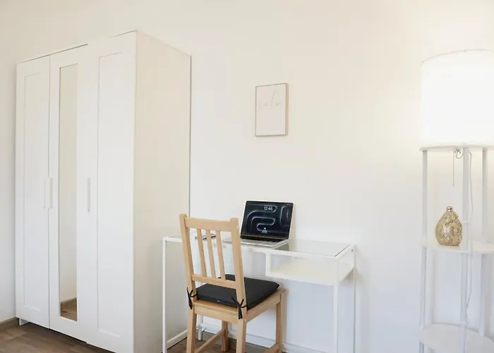 Apartment Gemütliches 1 Schlafzimmer Mit Balkon&privatem Stellplatz Für Bis Zu 4 Personen Unmittelbar An Der Mosel