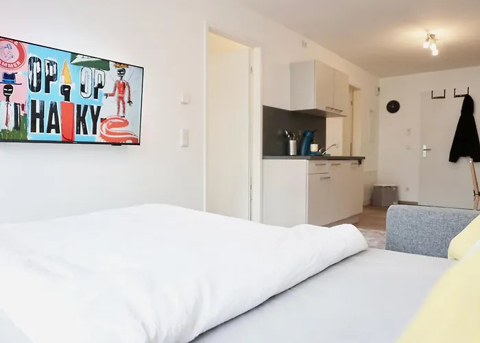 Gemütliches 1 Schlafzimmer Mit Balkon&privatem Stellplatz Für Bis Zu 4 Personen Unmittelbar An Der Mosel Koblenz (Rhineland-Palatinate)